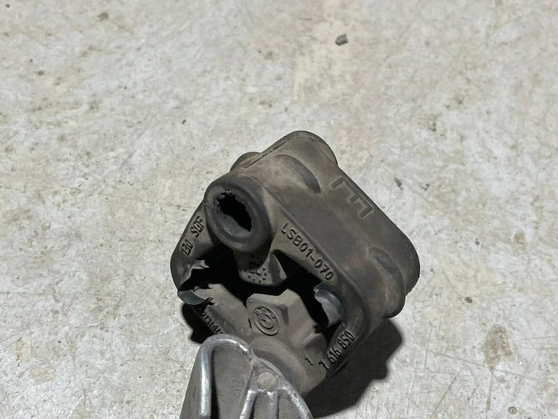 Кронштейн глушителя