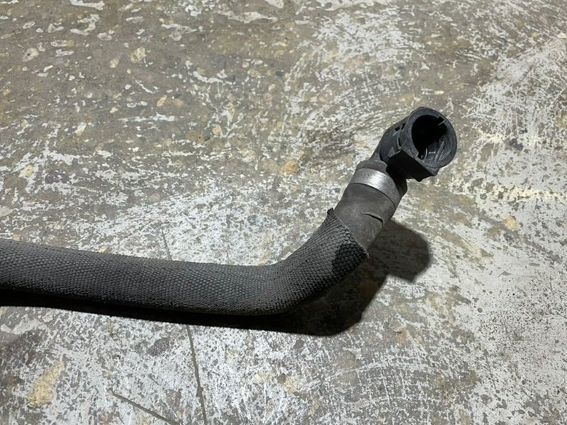 Шланг системы охлаждения