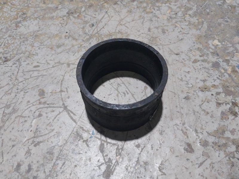 Патрубок радиатора