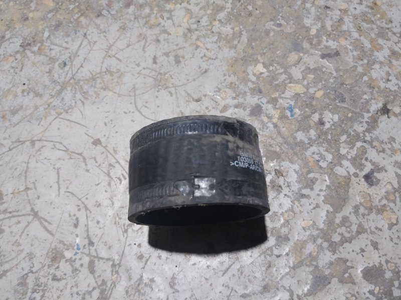 Патрубок радиатора