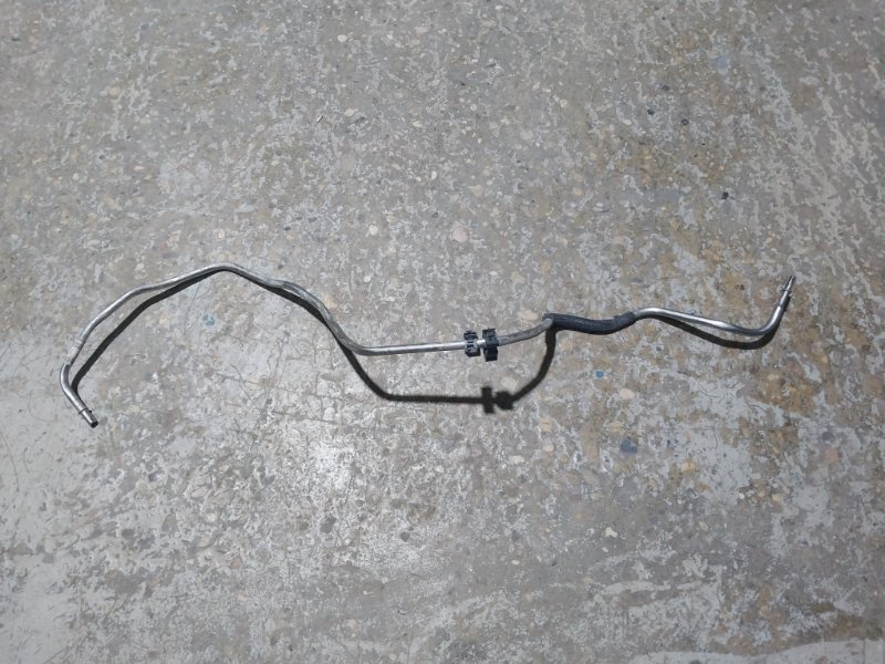 Трубка топливная