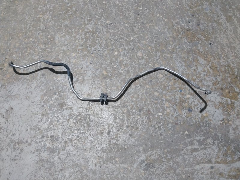 Трубка топливная