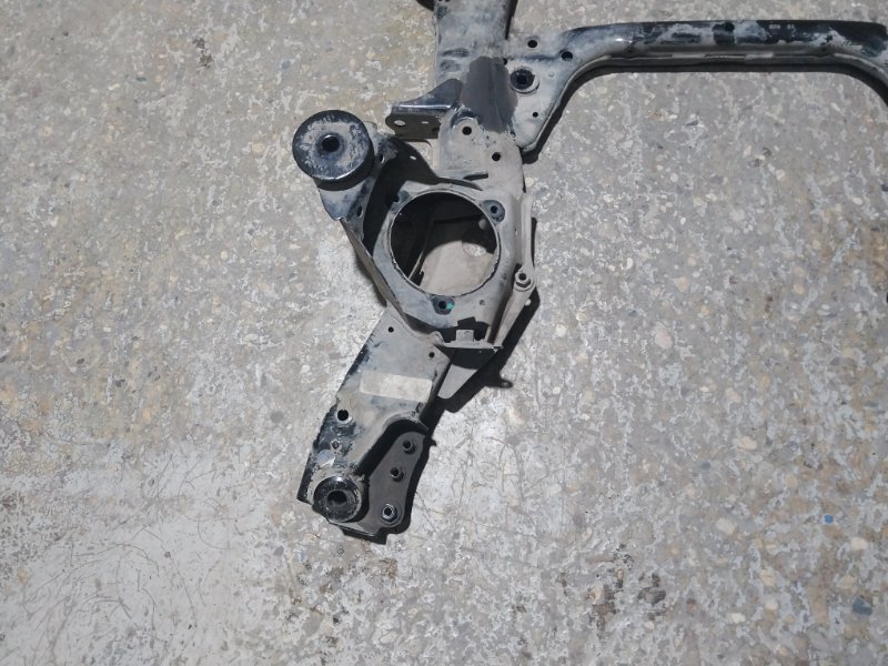 Балка подмоторная