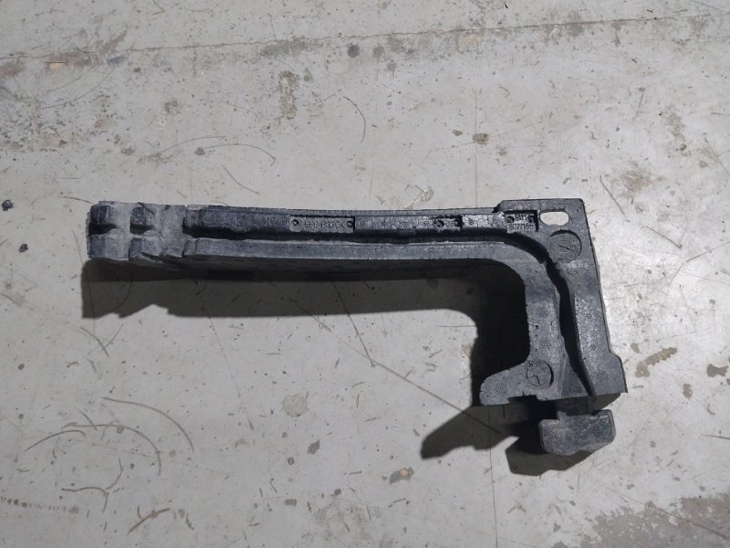 Наполнитель переднего бампера