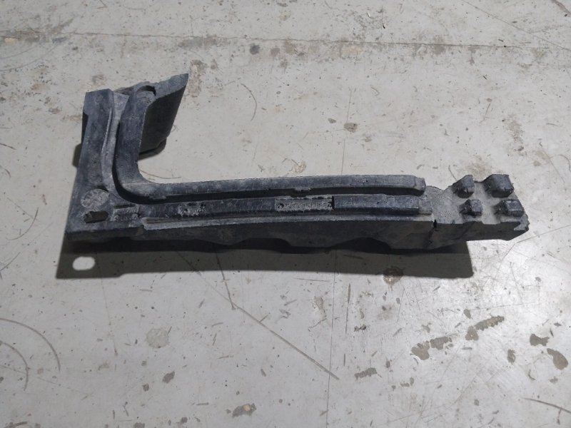 Наполнитель переднего бампера