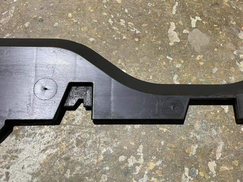 Воздуховод радиатора левый