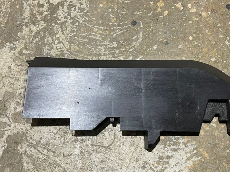 Воздуховод радиатора левый