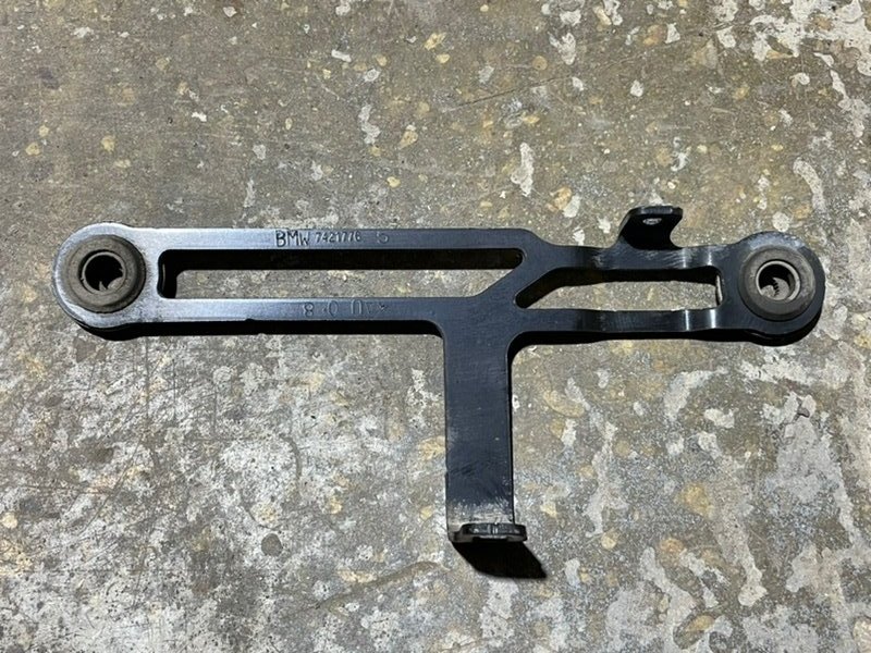 Кронштейн радиатора