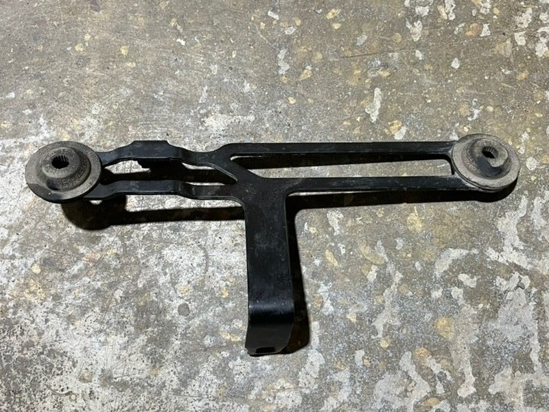 Кронштейн радиатора