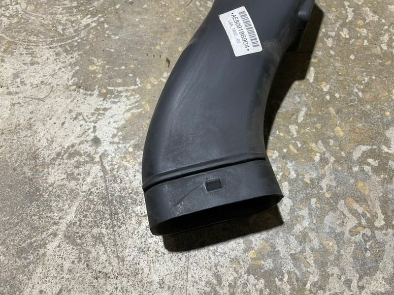 Патрубок воздушного фильтра