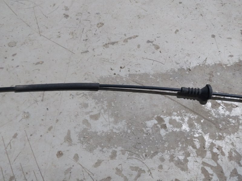 Трос открывания капота