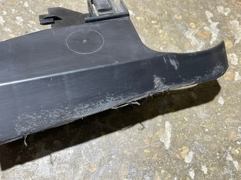 Воздуховод радиатора правый