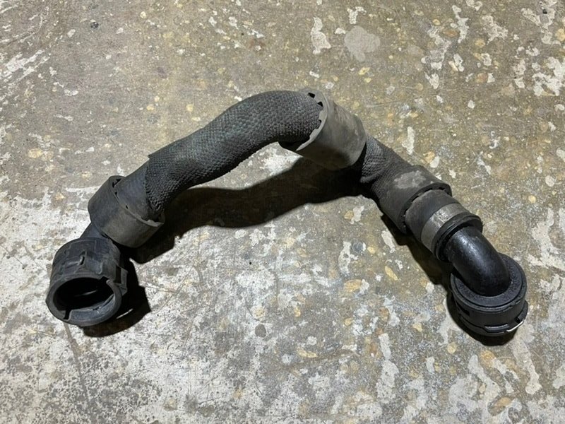 Шланг системы охлаждения