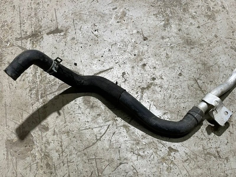 Шланг системы охлаждения