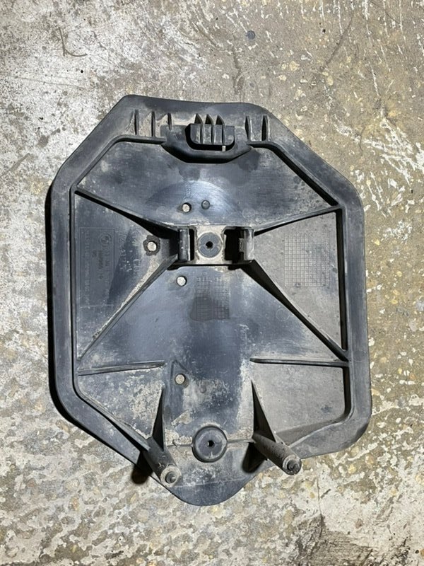 Защита антигравийная правая