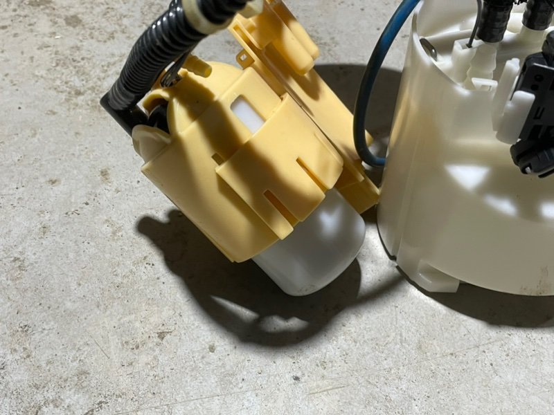 Насос топливный электрический