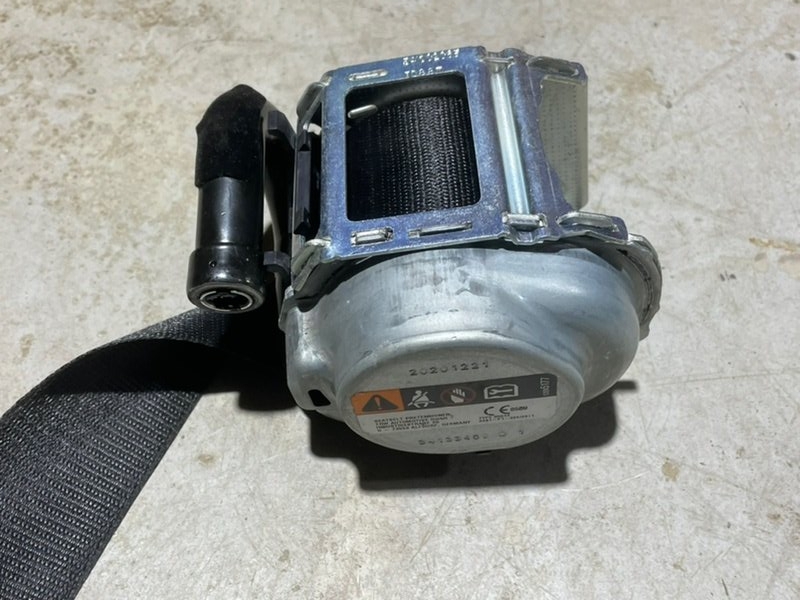 Ремень безопасности