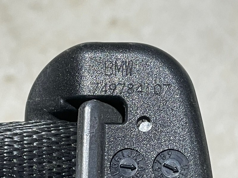 Ремень безопасности