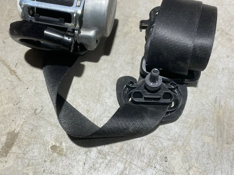 Ремень безопасности