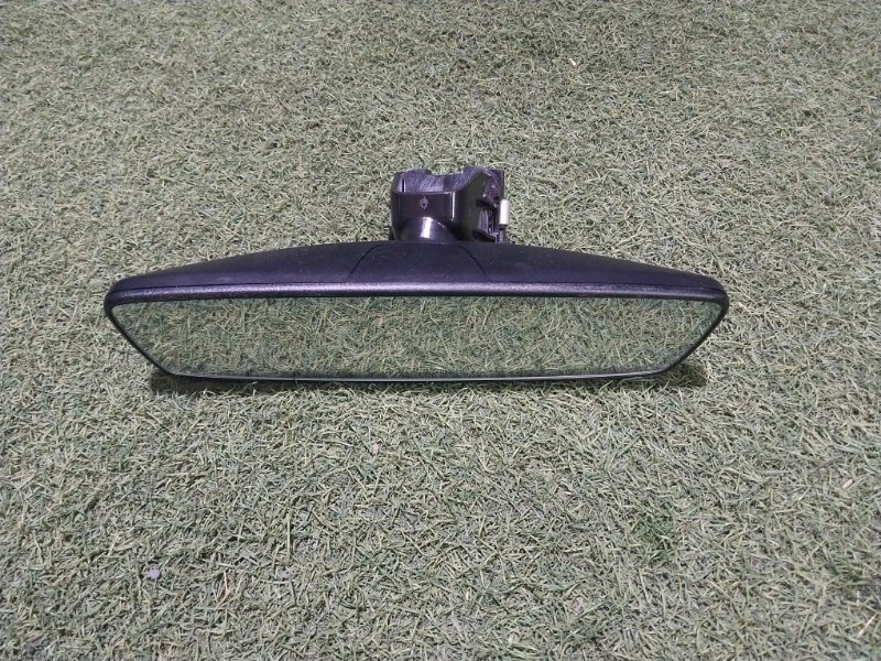 Зеркало заднего вида