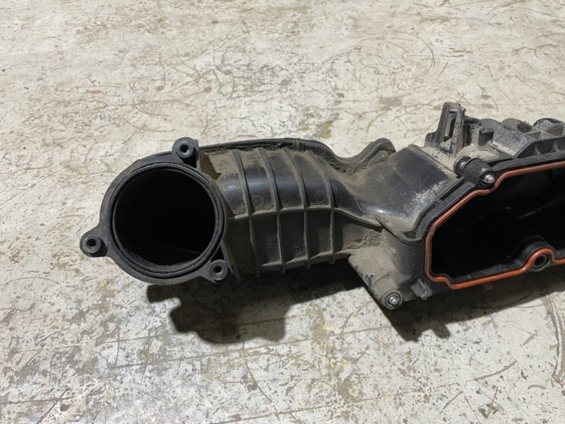 Коллектор впускной