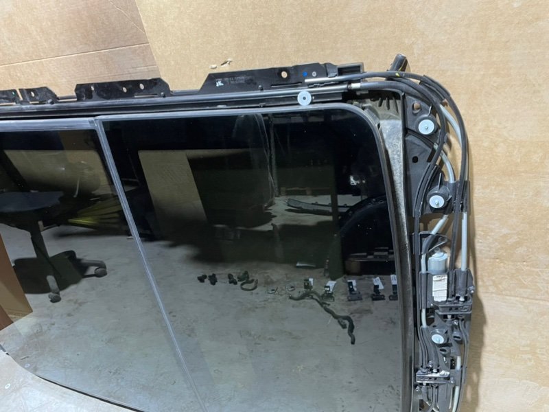 Стекло люка