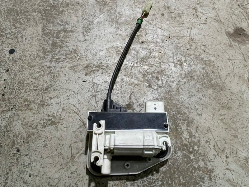 Доводчик двери