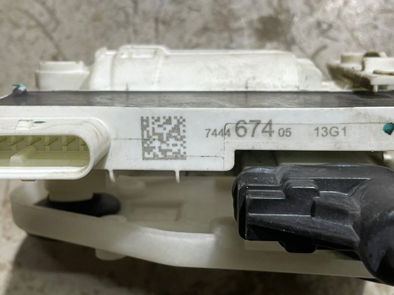 Доводчик двери