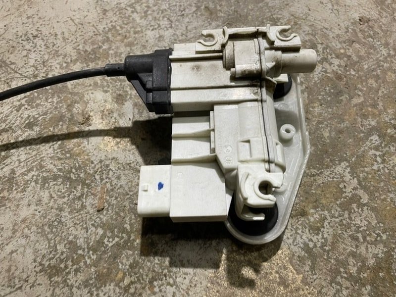 Доводчик двери