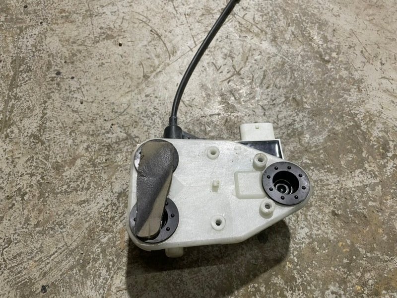 Доводчик двери