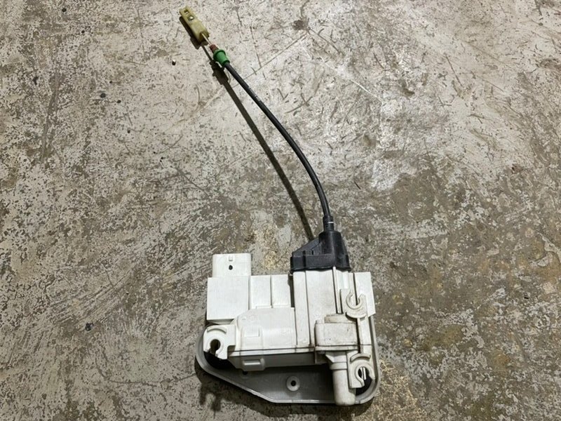 Доводчик двери