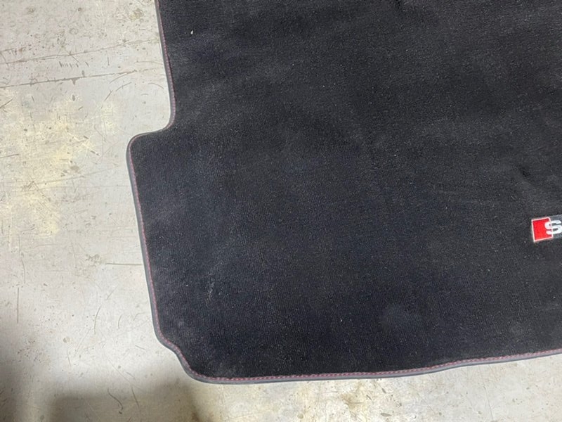 Покрытие напольное (ковролин)