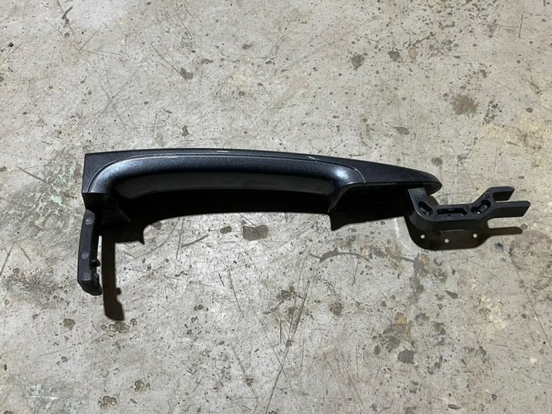 Ручка двери наружная правая