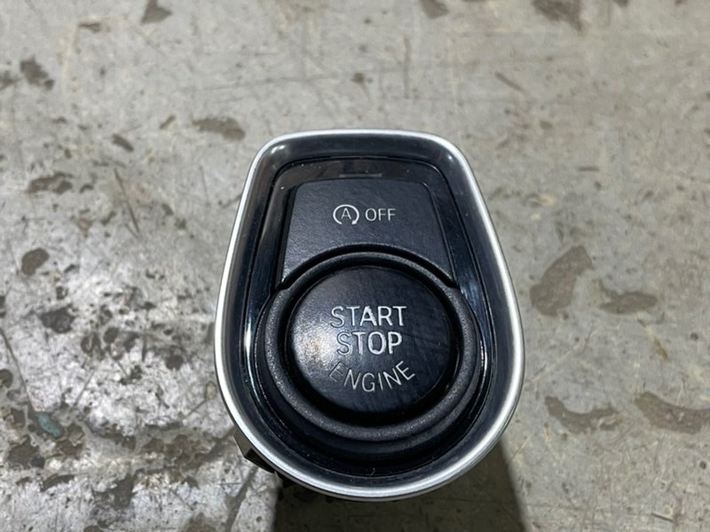 Кнопка запуска двигателя