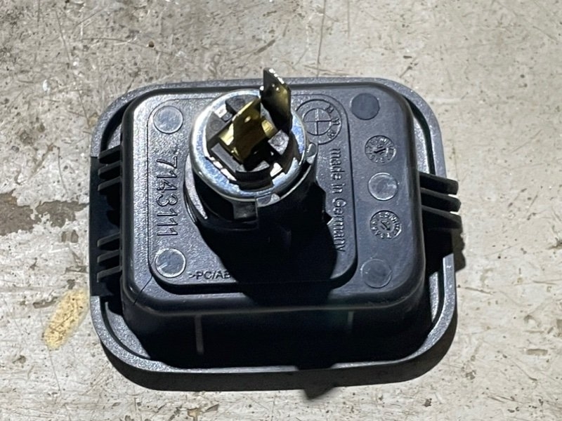 Гнездо прикуривателя