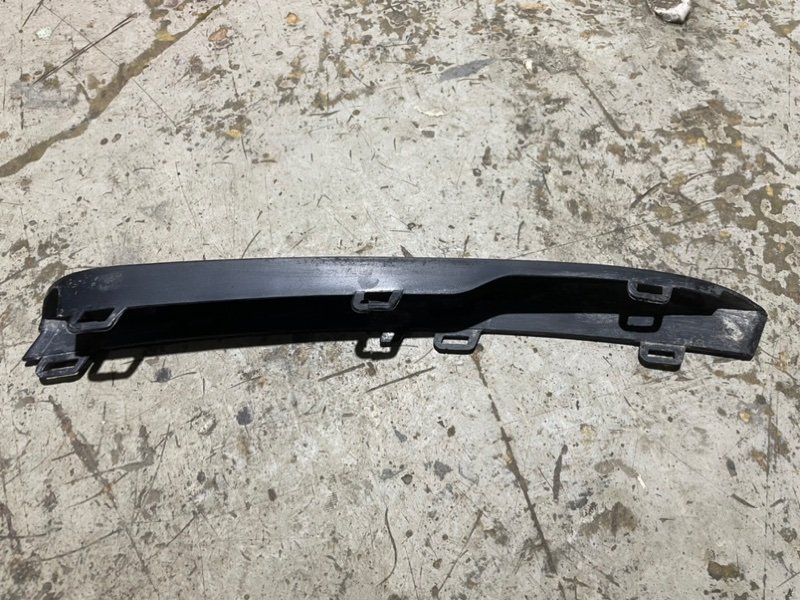 Решетка в бампер левая