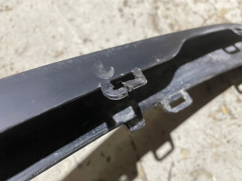 Решетка в бампер левая