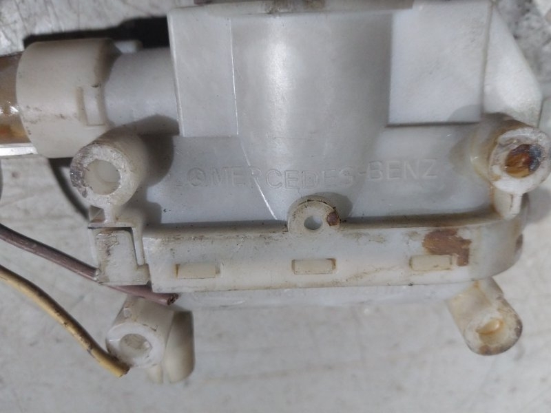 Активатор замка багажника