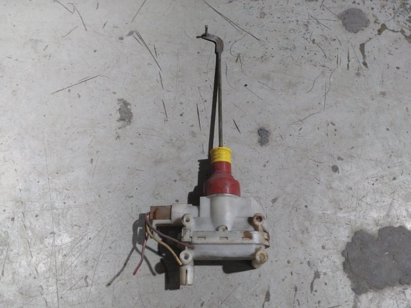 Активатор замка багажника