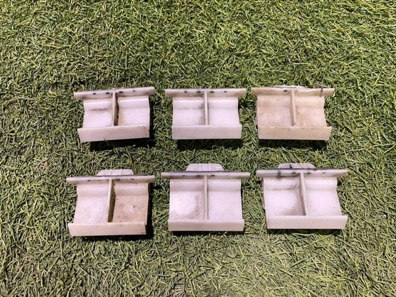 Кронштейн порога