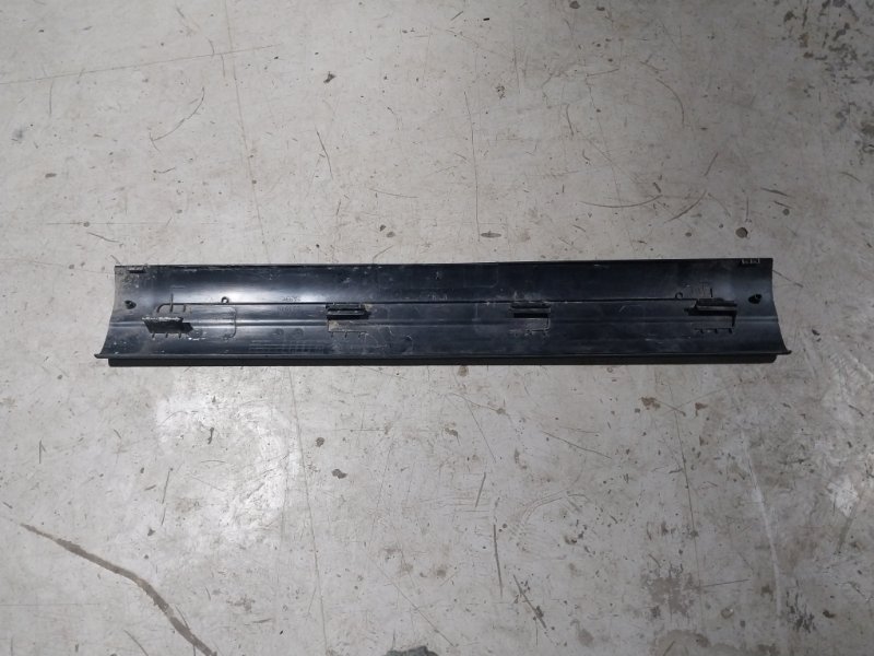 Накладка порога (внутренняя)