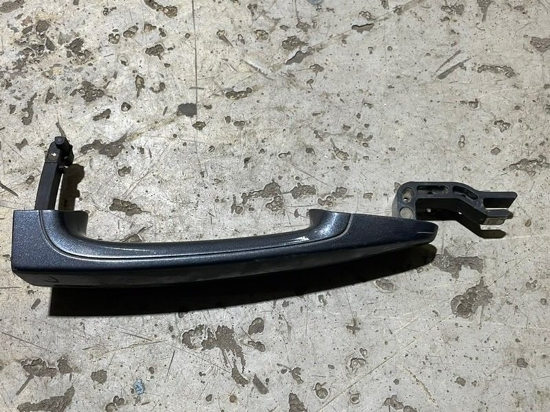 Ручка двери наружная правая