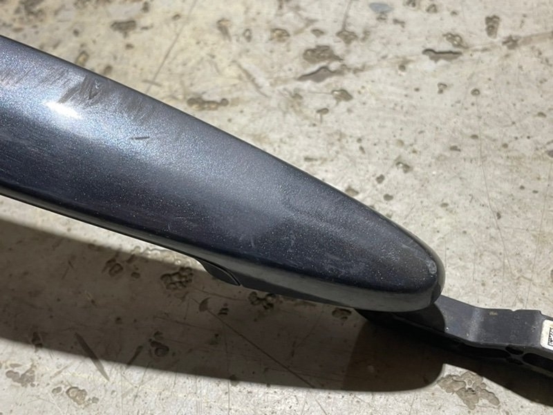 Ручка двери наружная правая