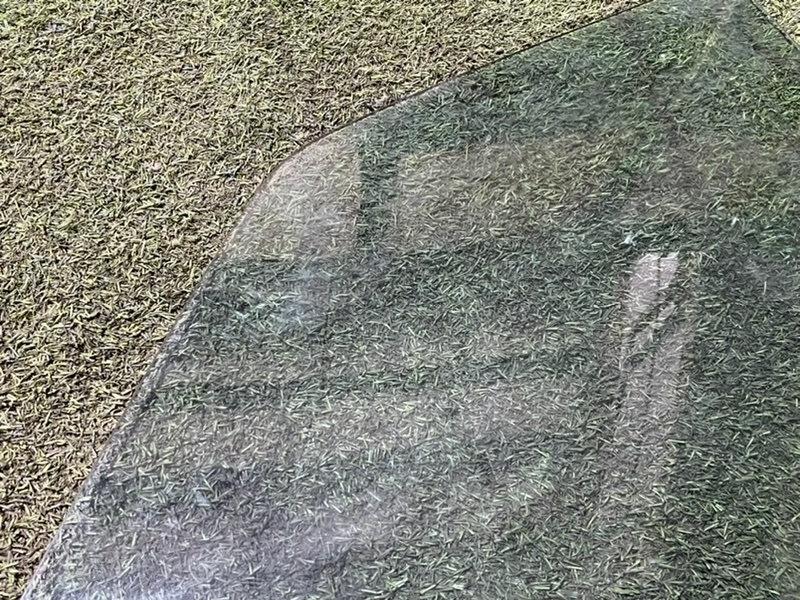 Стекло двери передней левой