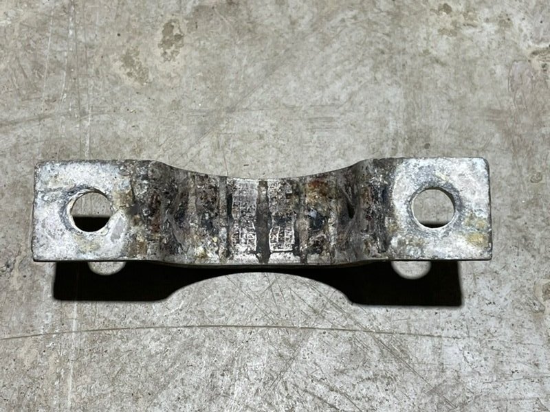 Кронштейн стойки переднего стабилизатора