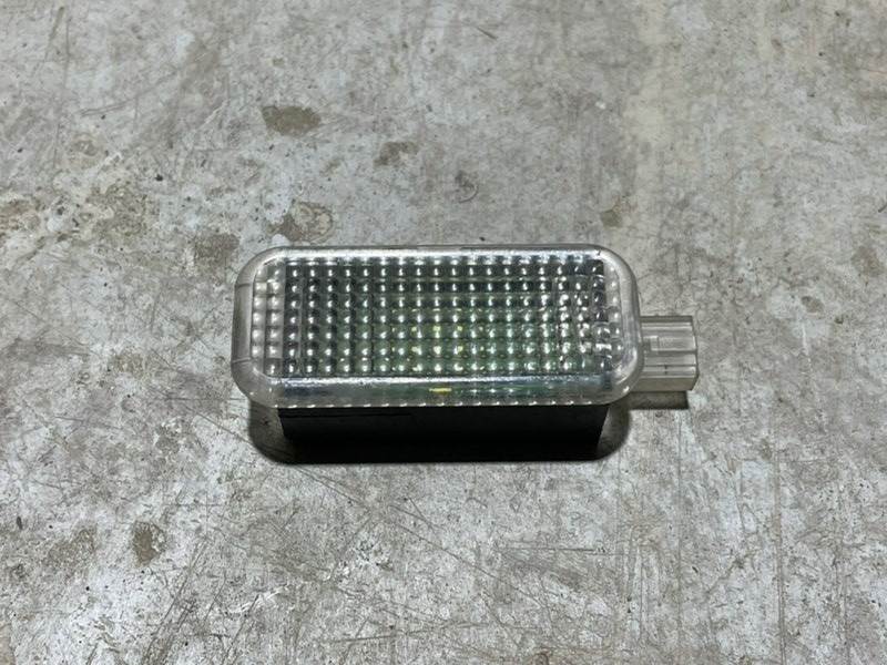 Плафон салонный