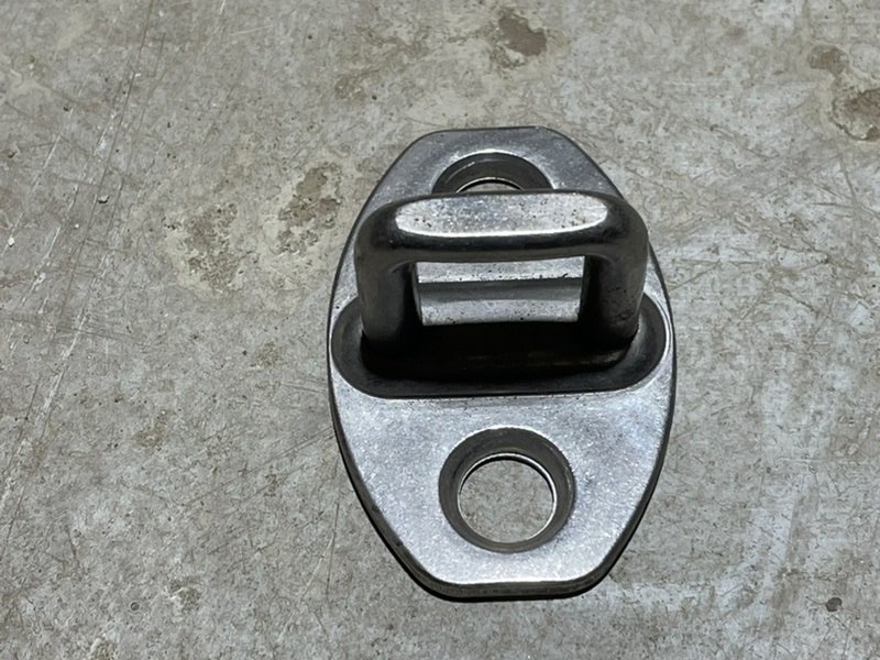 Ответная часть замка двери