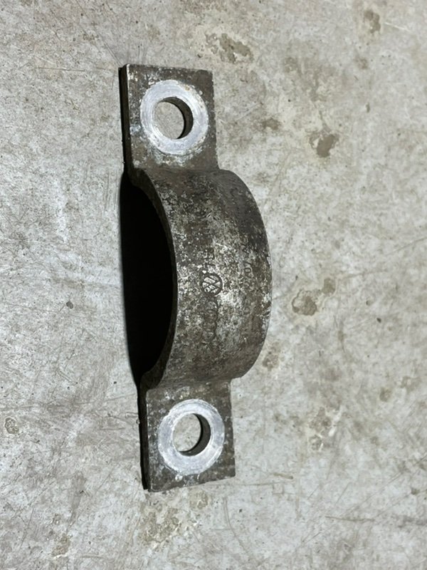 Кронштейн стойки переднего стабилизатора