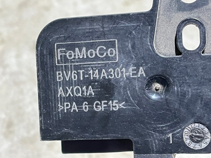 Кронштейн блока предохранителей