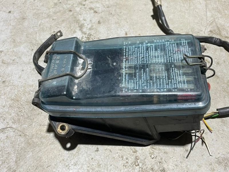 Блок предохранителей